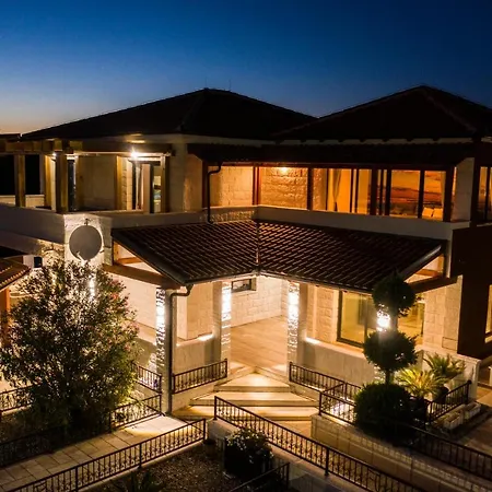 Villa Frenky Vir