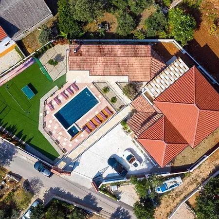 Villa Frenky *
