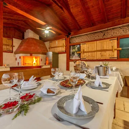 Frenky Villa Vir