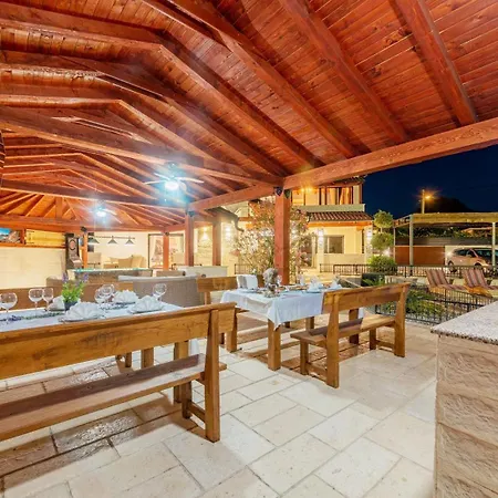 Frenky Villa